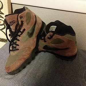 90's nike hiking boots